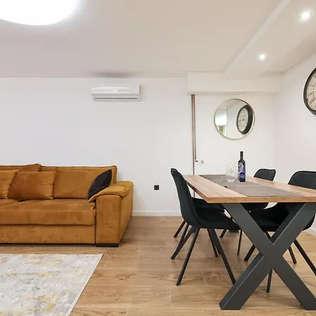 Oscar & Leo Apartament