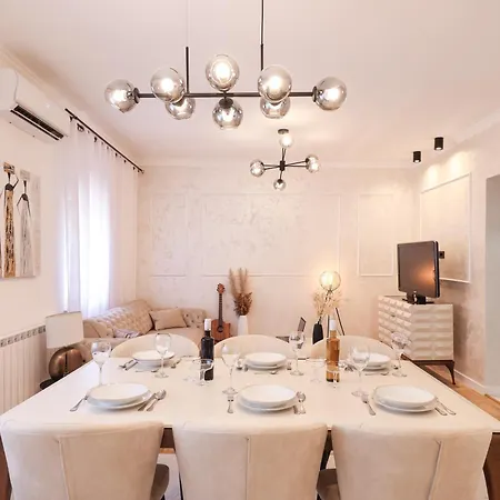 Apartament Oscar & Leo