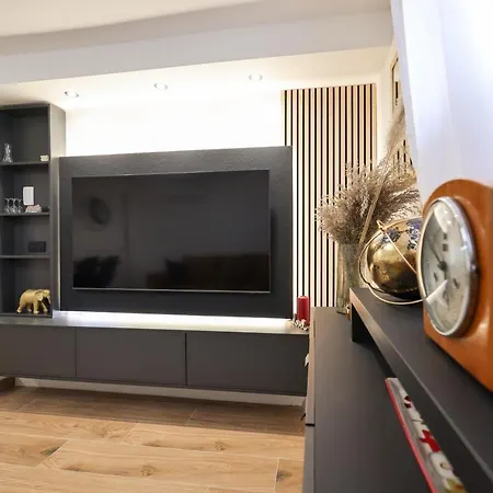 Oscar & Leo Apartment *