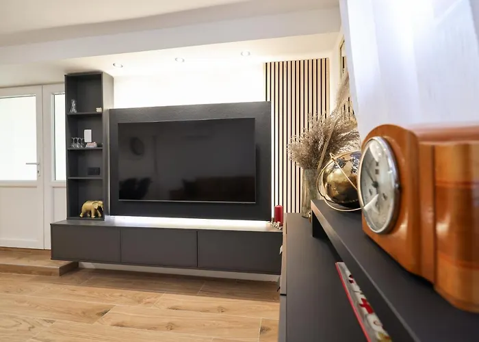 Oscar & Leo 公寓 *